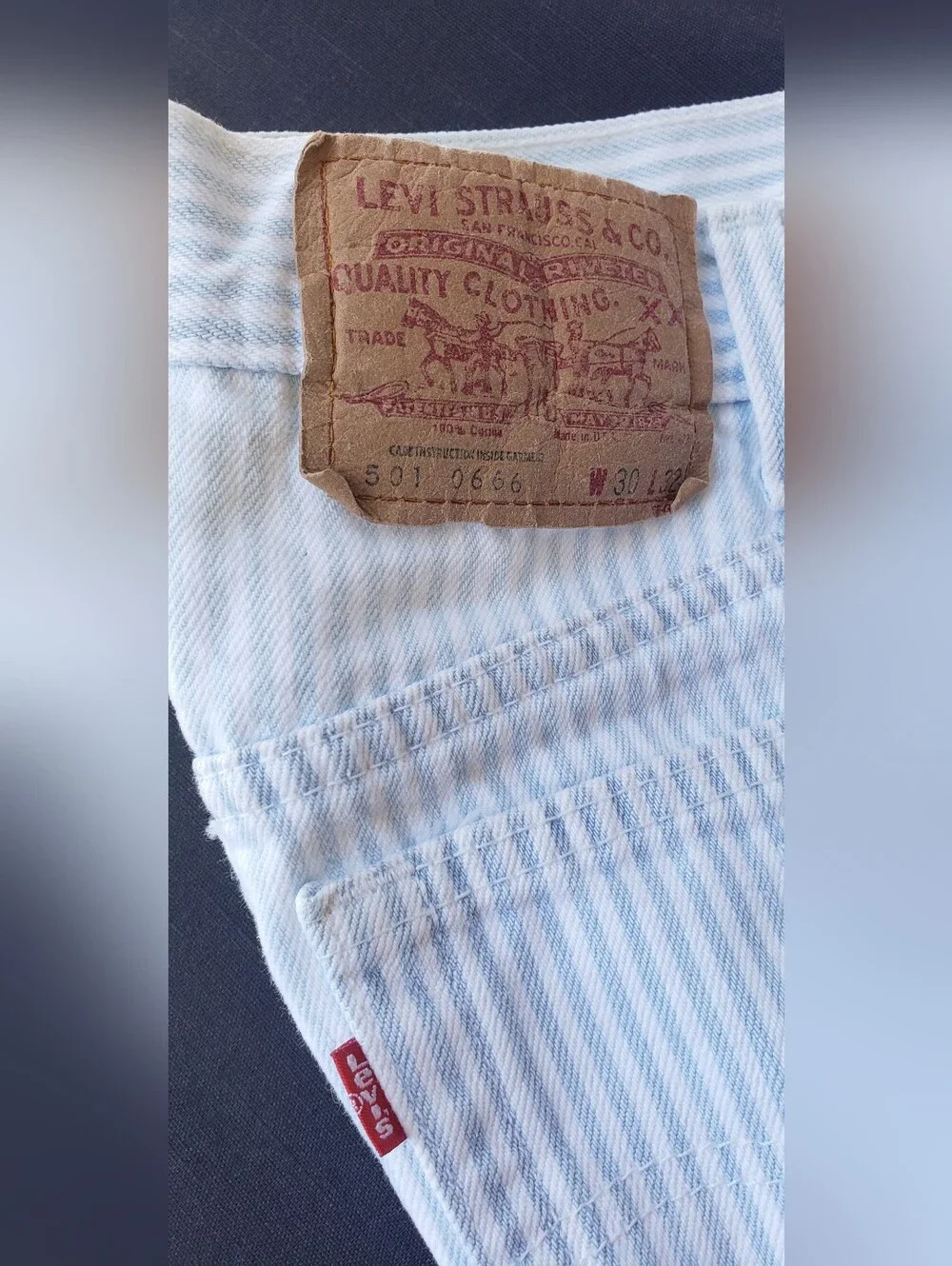 Levi's Men's Light Blue & White Striped Straight Jeans 30Wx32L